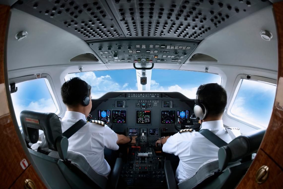 How To Become A Pilot – A Complete Gui...