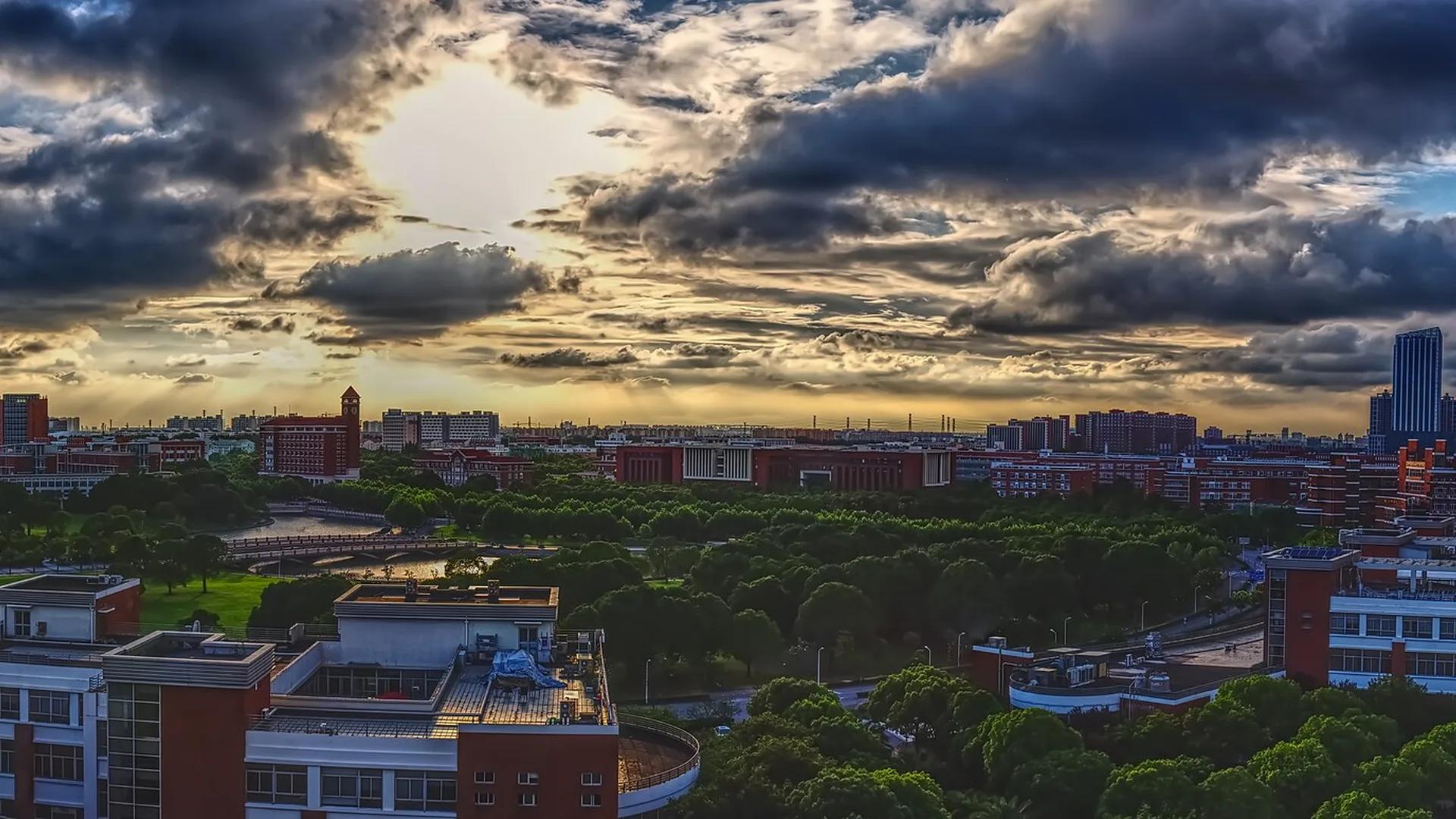 Shanghai Jiao Tong University campus