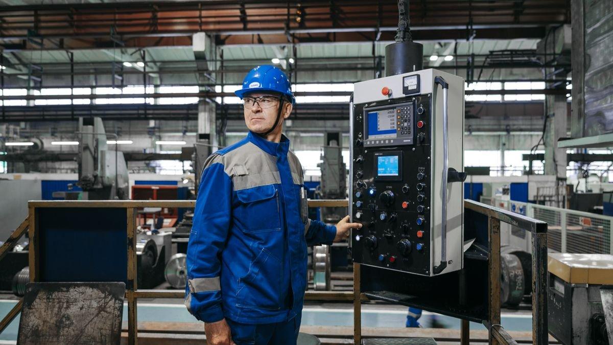 MS in Industrial Engineering Abroad for Indian Students: Programs, STEM-OPT, and Careers