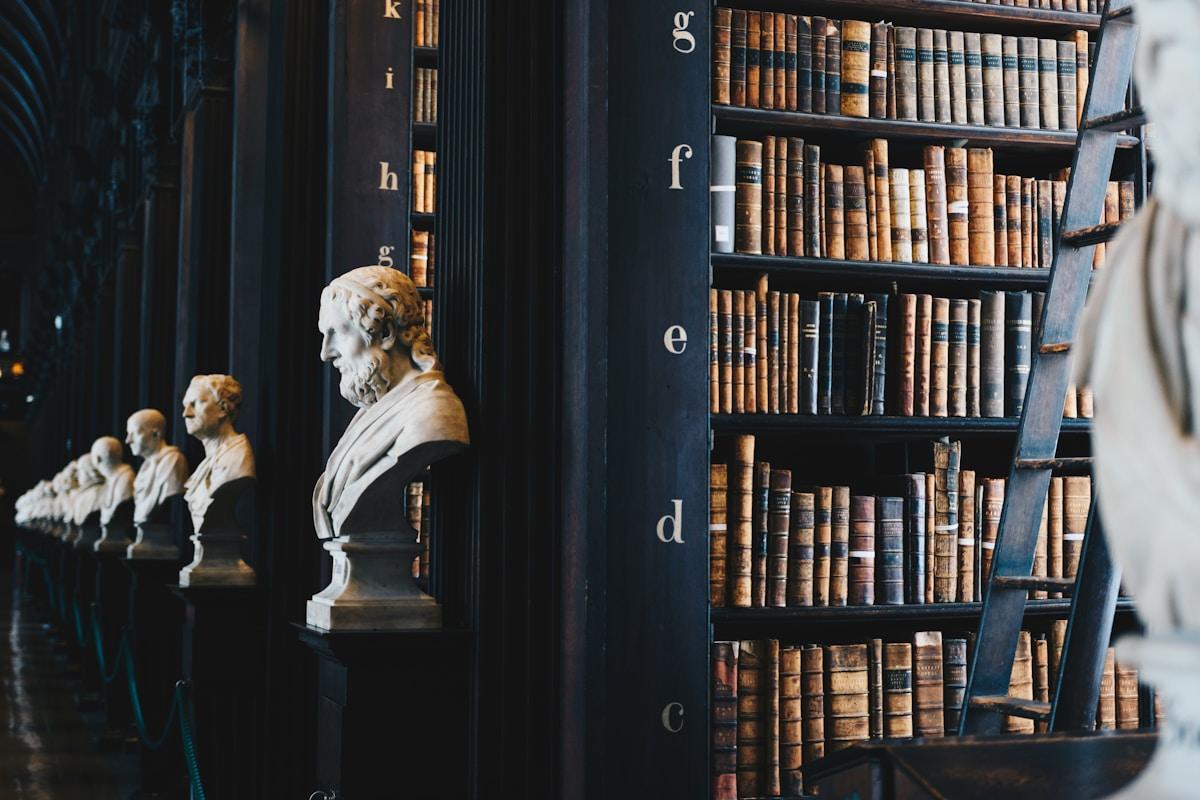 LLM in UK for Indian Law Graduates: Solicitor and Barrister Pathways